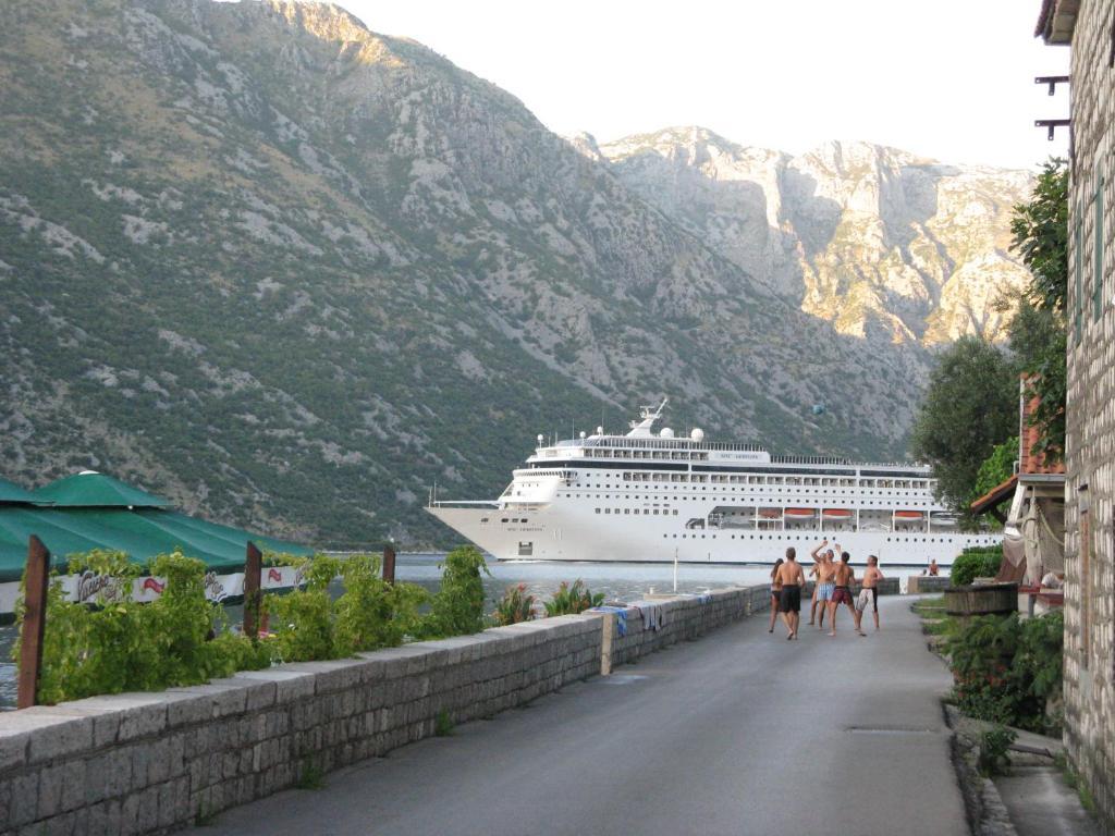 Apartments Penovic Kotor Zewnętrze zdjęcie