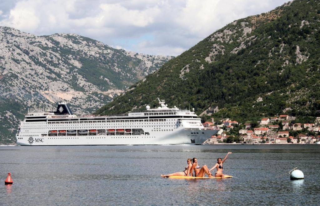 Apartments Penovic Kotor Zewnętrze zdjęcie